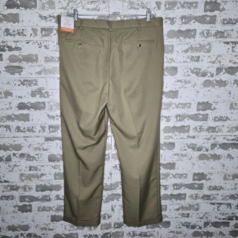 NEW Van Heusen Dress Pants Men 38x32 Beige Premium Traveler Non-Iron Classic Fit